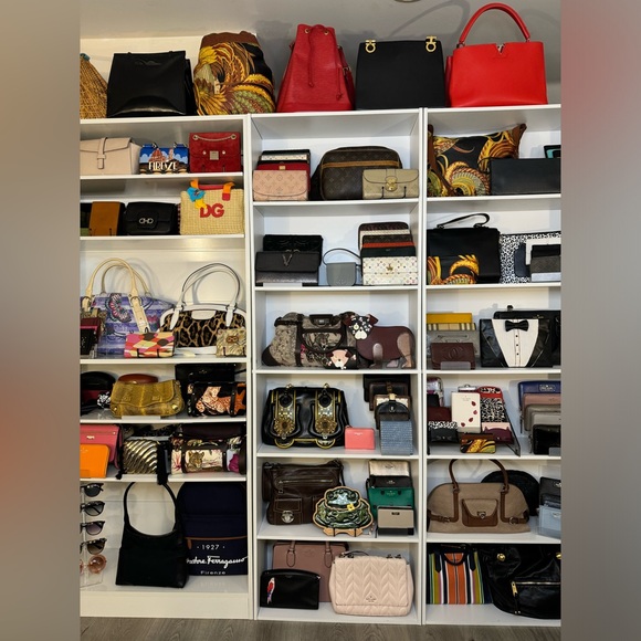 stephsposh flying solo live notification💕🛍 - Picture 3 of 12